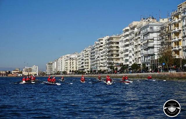 Santa Rowing