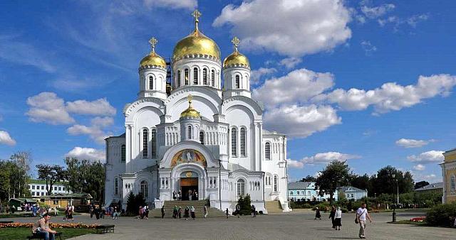 μονη σαρωφ ρωσια