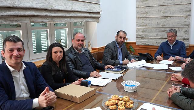 αρναουτακης