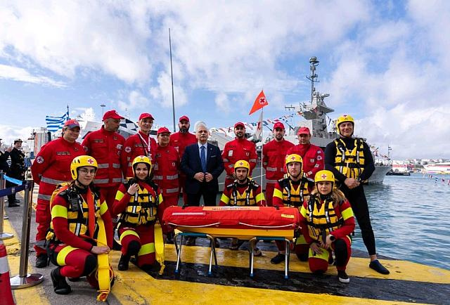 ερυθρος σταυρός - θεοφανεια