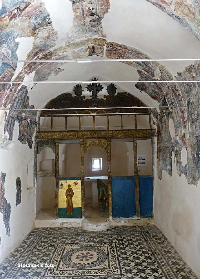 εσωτερικο ναου- ΠΑΝΑΓΙΑ ΓΑΛΑΚΤΟΤΡΟΦΟΥΣΑ ΑΠΟΜΑΡΜΑ