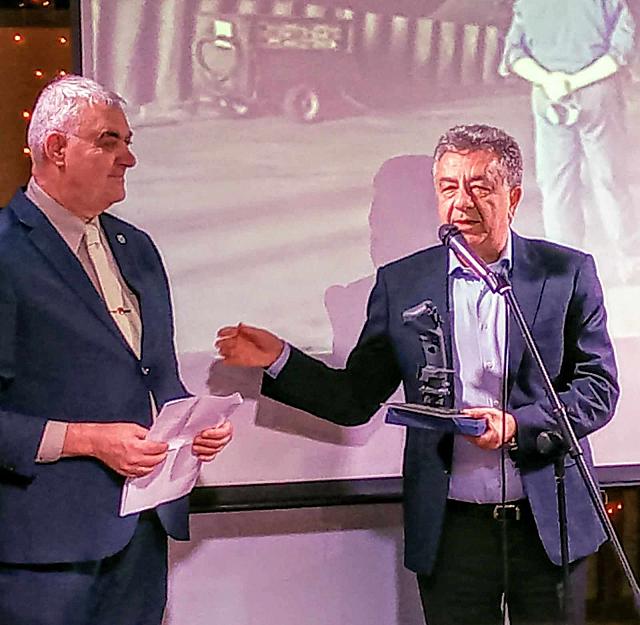 αρναουτάκης απόστρατοι