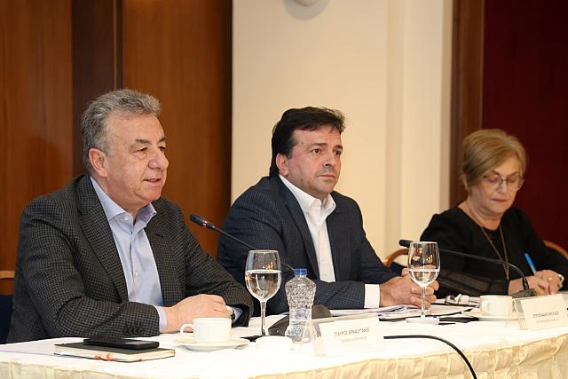 αρναουτάκης συριγωνάκης