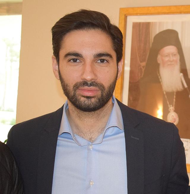 λευτέρης μαρκάκης