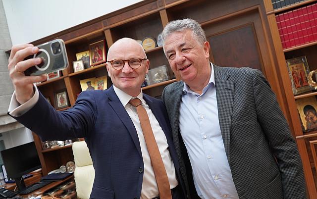 αρναουτακης - γερμανος πρεσβης