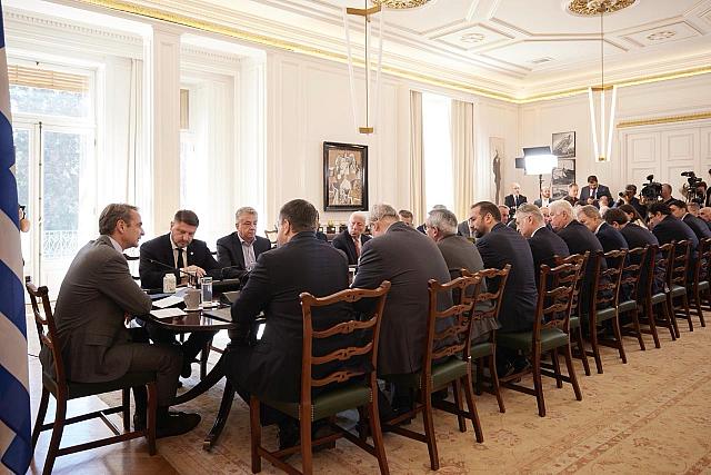 πρωθυπουργος περιφερειαρχες