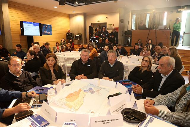 Σταύρος Αρναουτάκης 