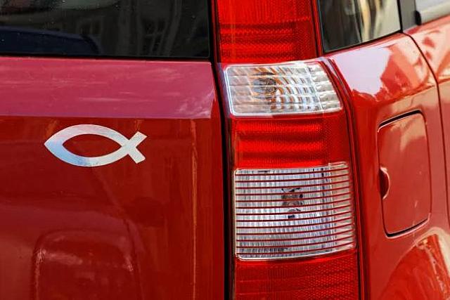 Ψαράκι στο αυτοκίνητο 