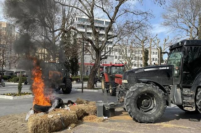 Αγρότες Πλατύκαμπος 1