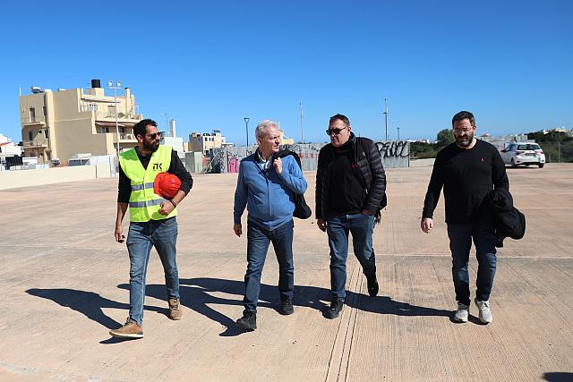 ΚΑΛΟΚΑΙΡΙΝΟς - ΕΝΕΤΙΚΑ ΤΕΙΧΗ