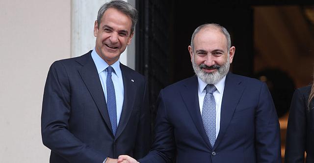 Μητσοτάκης Πασινιάν