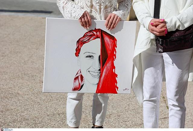 κηδεία ραφαέλας