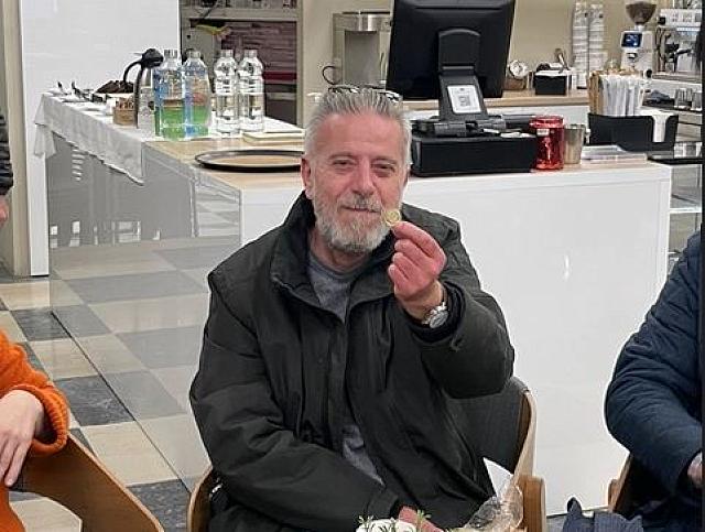 ΠΙΤΑ ΕΣΗΕΠΗΝ ΦΛΟΥΡΙ