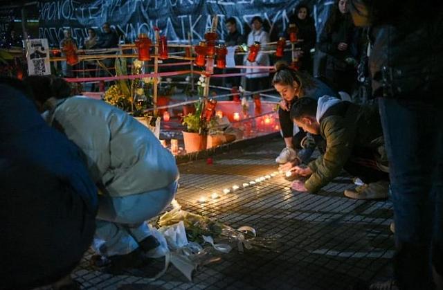 Τέμπη κεριά