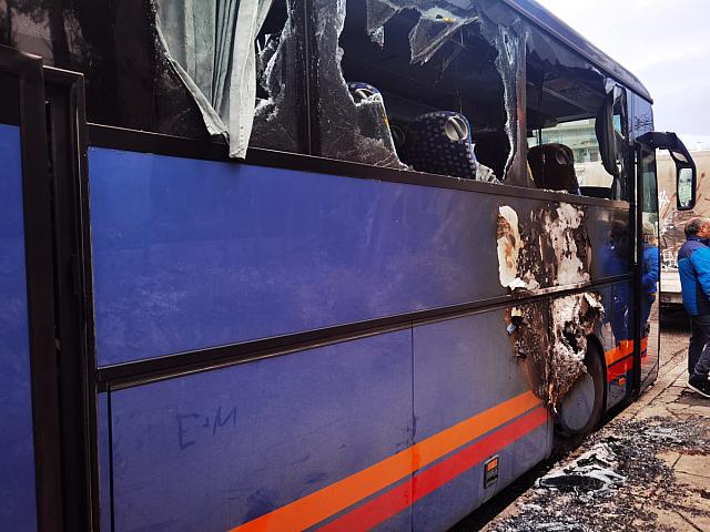 φωτια σε αυτοκίνητο