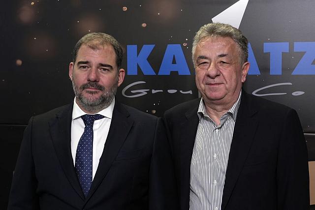 ΚΑΡΑΤΖΗς - ΑΡΝΑΟΥΤΑΚΗΣ