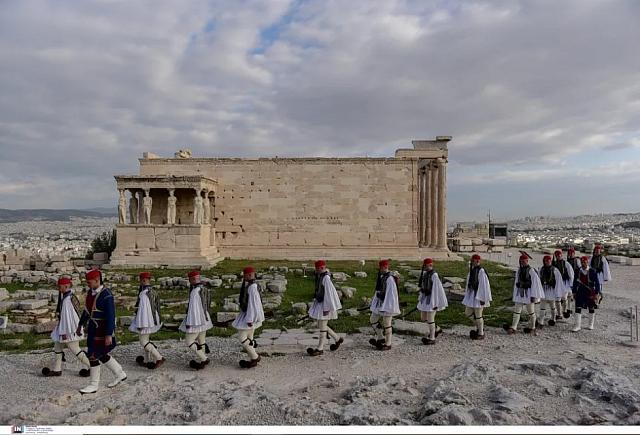 ακρόπολη σημαία 2
