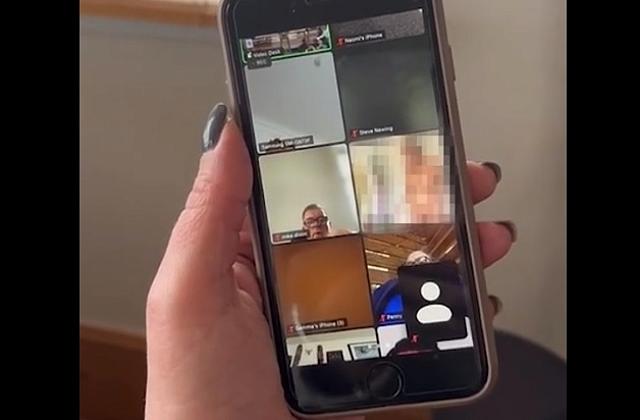 γυμνή κηδεία