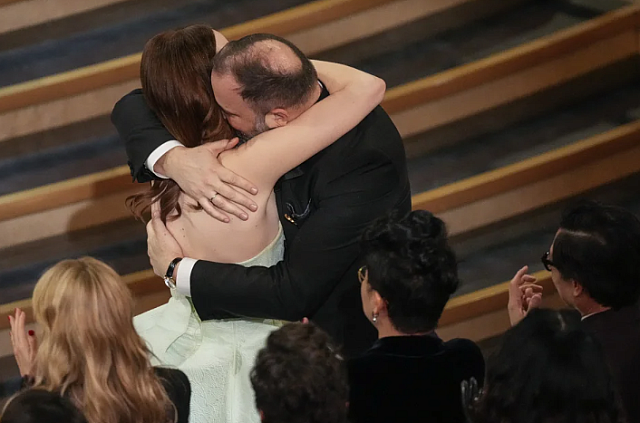 λάνθιμος στόουν