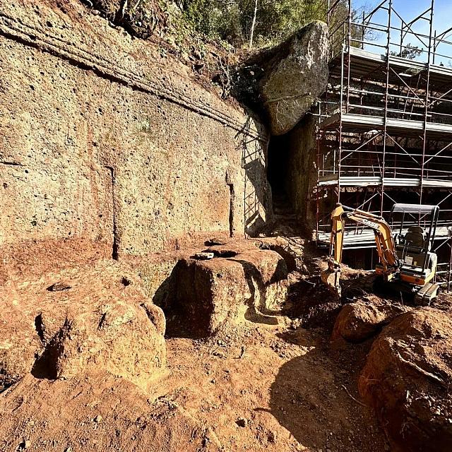 ετρουσκικος ταφος