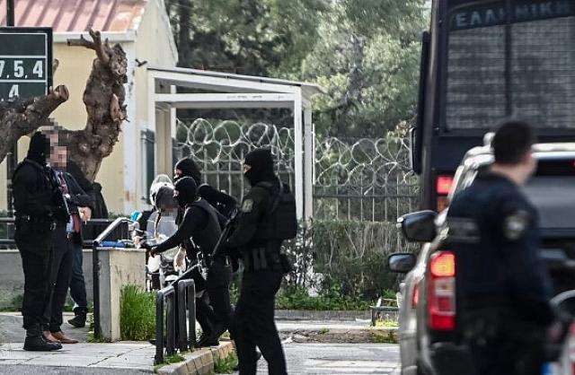 τρομοκράτες ανακριτής