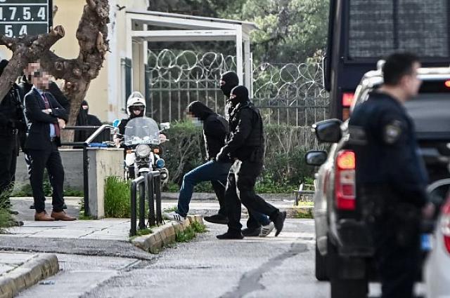 τρομοκράτες ανακριτής