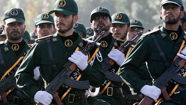 φρουροι της επαναστασης