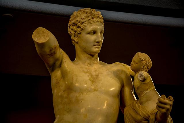 ερμης του πραξιτελη