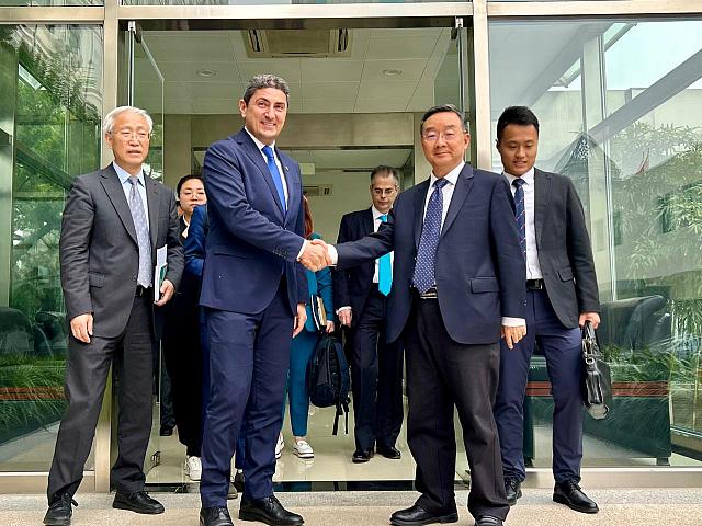 ΑΥΓΕΝΑΚΗΣ ΠΕΚΙΝΟ