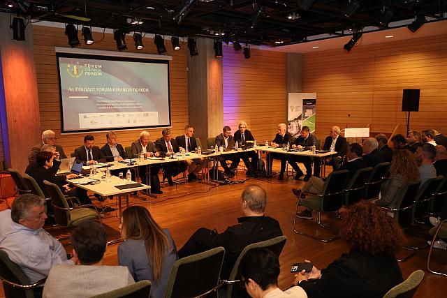 Σταύρος Αρναουτάκης 