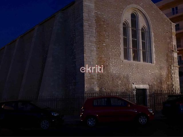 άγιος πέτρος δομηνικανών σκοτάδι