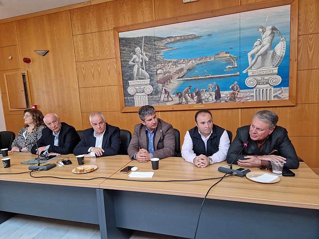 Συνάντηση εργασίας για τη νέα τουριστική περίοδο στον Δήμο Χερσονήσου