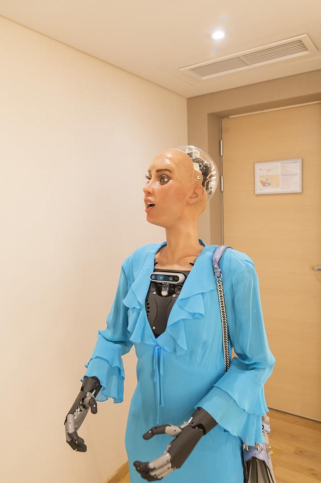 ρομποτ σοφία