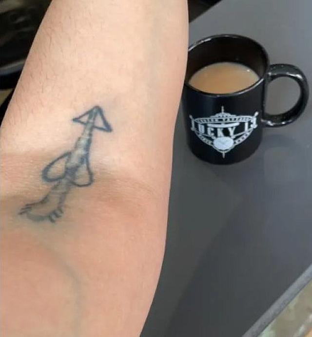 τατουάζ τικ τοκερ