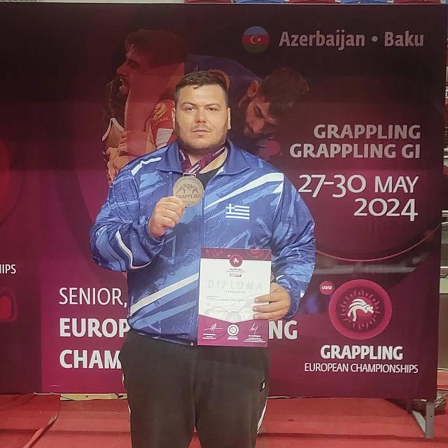 ΓΙΑΝΝΗΣ ΚΑΡΓΙΩΤΑΚΗΣ