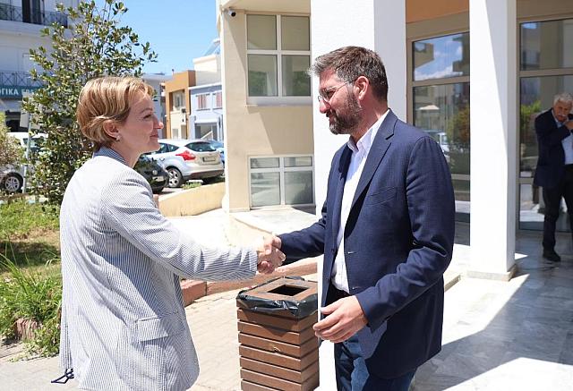 ΣΔΟΥΚΟΥ ΜΑΛΕΒΙΖΙ