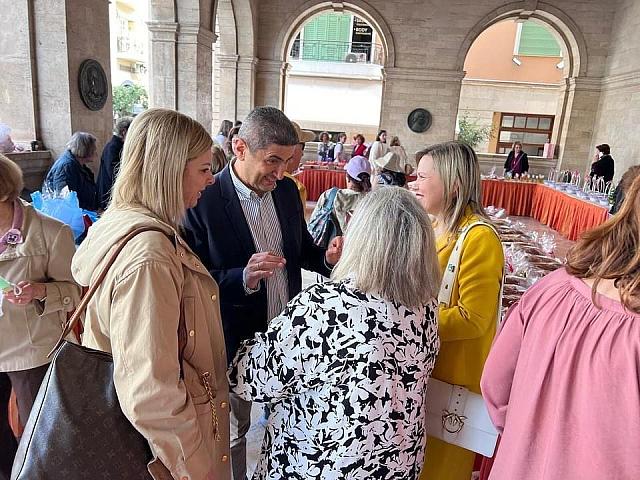 πασχαλινό παζάρι