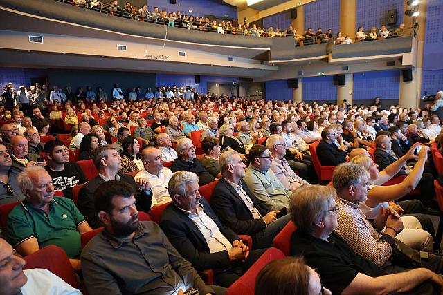 Λευτέρης Αυγενάκης