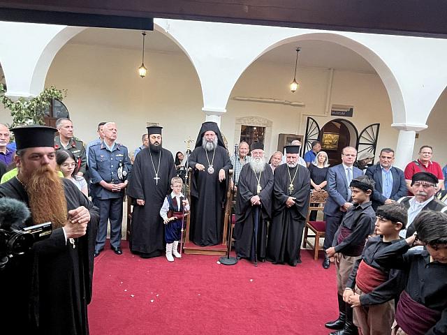 ΑΓΙΟς ΕΠΙΦΑΝΙΟς ΜΥΡΙΟΚΕΦΑΛΑ