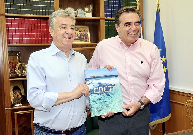 αρναουτακης σχοινας 