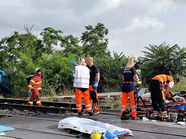 Σύγκρουση τρένου - λεωφορείου στην Σλοβακία 