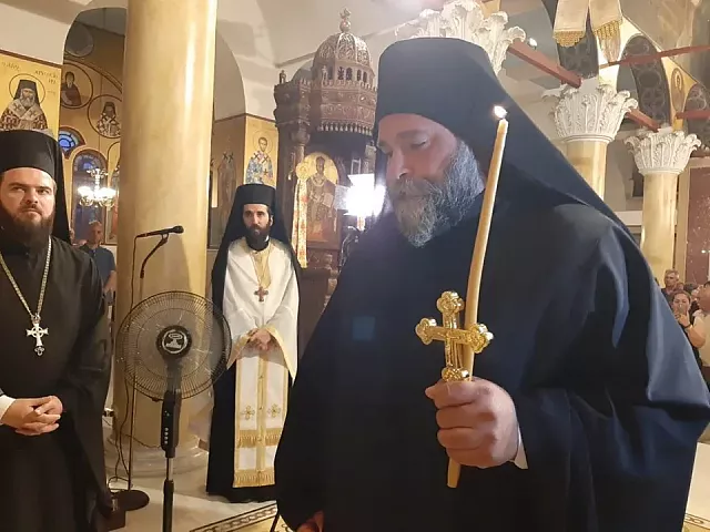 αυγουστακης - μοναχος