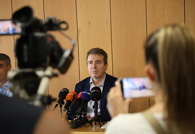 Μιχάλης Χρυσοχοϊδης