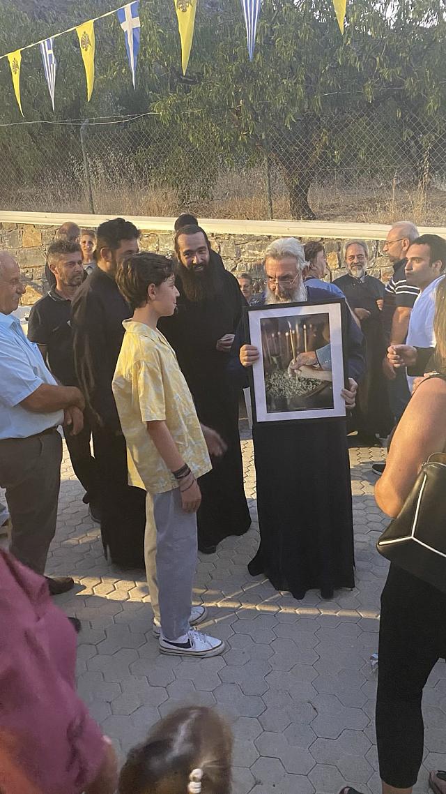 ναός αγίου παϊσίου γούρνες