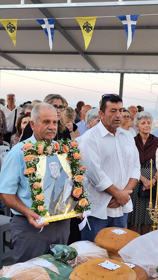 ναός αγίου παϊσίου γούρνες