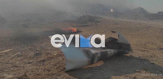 Φωτιά στην Εύβοια - ανεμογεννήτρια