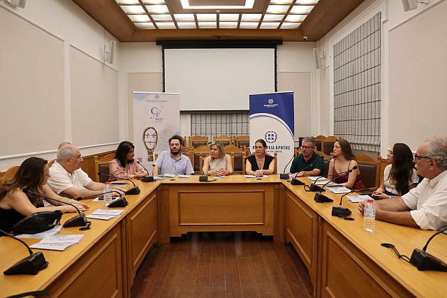 ΓΚΟΥΒΕΡΝΙΩΤΙΣΣΑ ΣΥΝΑΥΛΙΑ