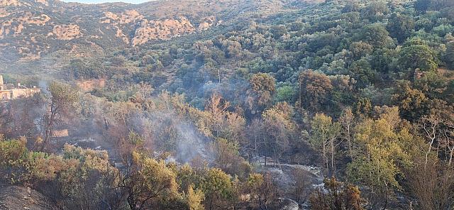 φωτια στο Κατωφύγι