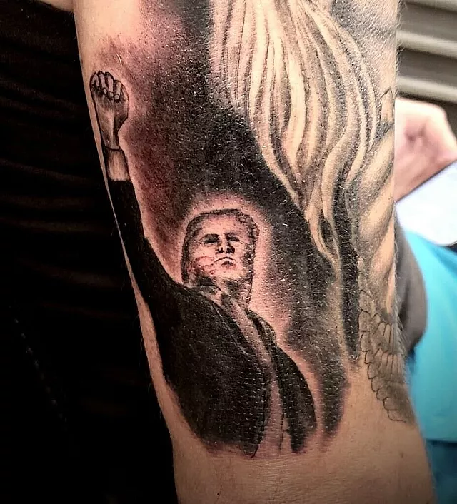 τραμπ τατουαζ