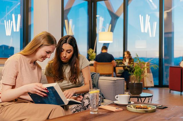 Επιπλέον, σύμφωνα με την κατάταξη Times Higher Education (THE) World University Rankings by Subject 2024, το Πανεπιστήμιο Λευκωσίας διαπρέπει σε διάφορους τομείς, όπως οι Επιχειρήσεις και Οικονομικά, η Εκπαίδευση και η Ψυχολογία, καταλαμβάνοντας τις πρώτες θέσεις σε Κύπρο και Ελλάδα. Τέλος, στην κατηγορία των νέων πανεπιστημίων, κατατάσσεται στη θέση #115 παγκοσμίως, επιβεβαιώνοντας την ηγετική του θέση μεταξύ των πανεπιστημίων με λιγότερα από 50 χρόνια λειτουργίας.